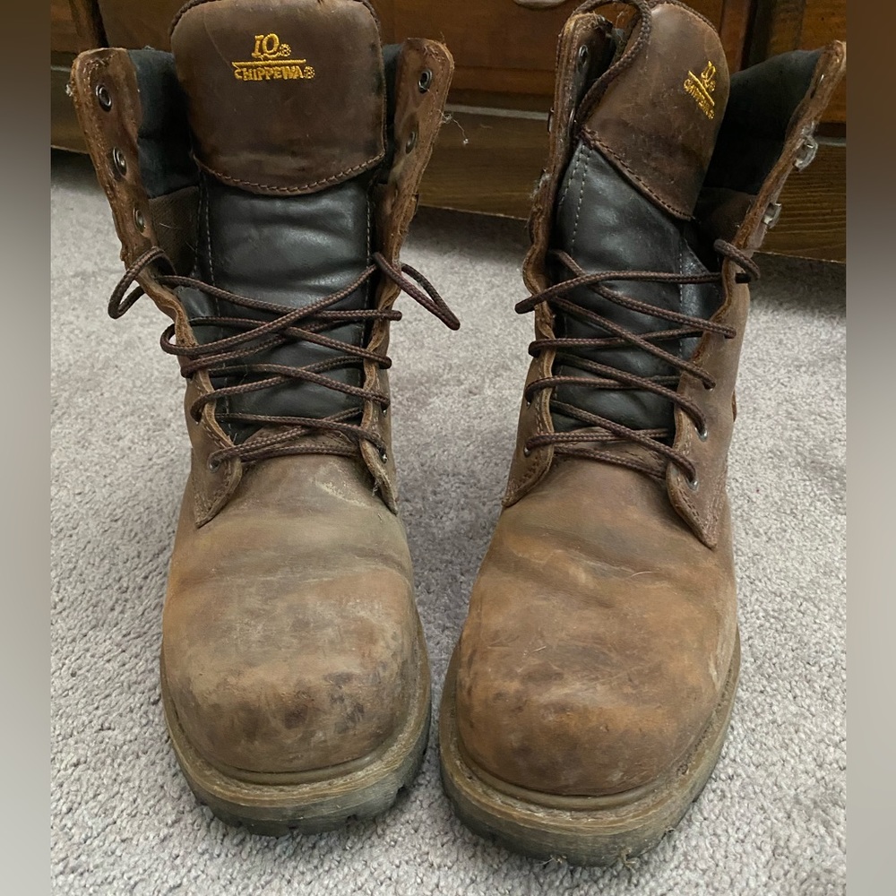 Chippewa steal toed boots